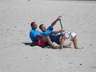 blokarten, golfsurfen, kitbuggyen, kitevliegeren, raften, brandingkano�n en rib-adventure tijdens de Beach Adventure dag
